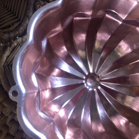 Set of Two Mini Vintage Copper Jello Molds - Picture 8 of 15